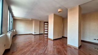 Piso en venta en Zona Teatro Campoamor en Oviedo