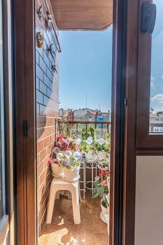 Piso en venta en El Polígono en Gijón