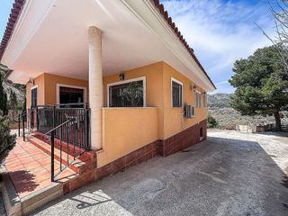Casa rural en venta en Petrer