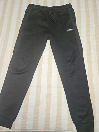 Conjunto chándal McKenzie Talla  13 a 15 años