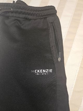 Conjunto chándal McKenzie Talla  13 a 15 años