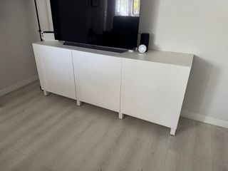 Aparador Ikea Bestå Blanco con patas