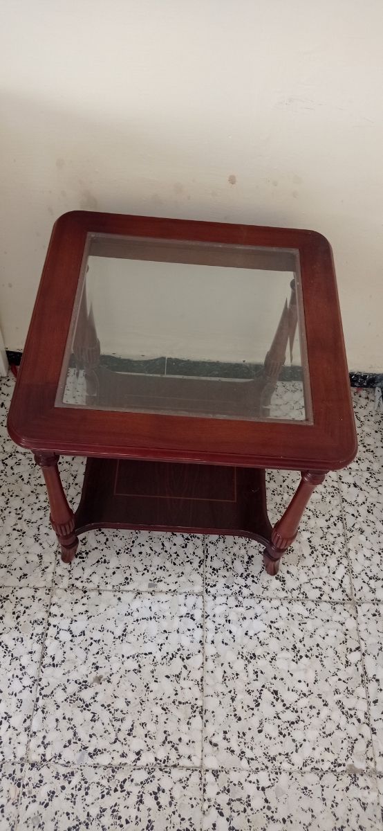 Mesa auxiliar madera y cristal