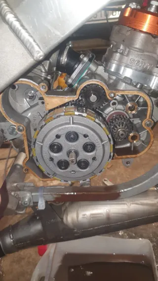 Derbi GPR para circuito con papeles