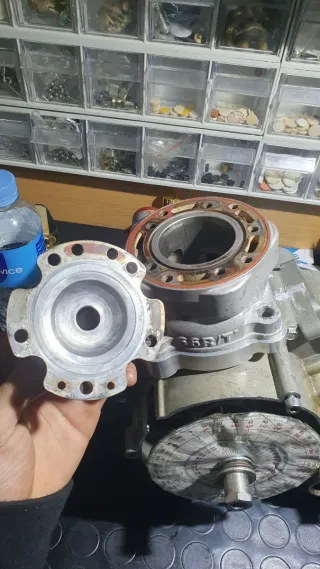Derbi GPR para circuito con papeles