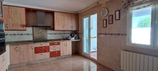 Casa adosada en venta en Tobarra