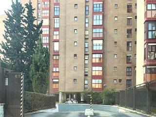Garaje en alquiler en Marroquina en Madrid