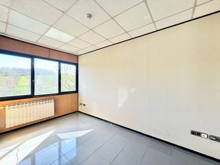 Nave industrial en alquiler en Zona rural suroeste en Vitoria-Gasteiz