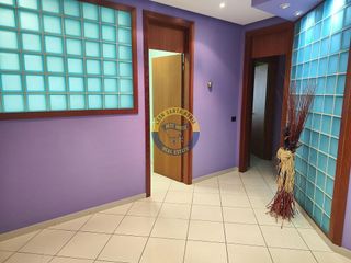 Oficina en alquiler en La Chantría - La Lastra en León