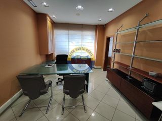 Oficina en alquiler en La Chantría - La Lastra en León