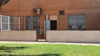 Local comercial en alquiler en Piscinas en Villarreal