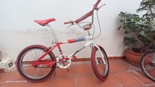 Bicicleta BMX Panther Roja y Blanca