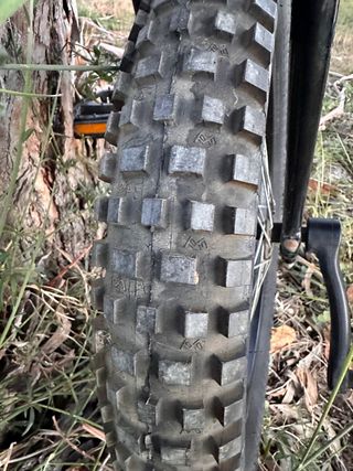Monociclo Monty Trial Negro/Rojo