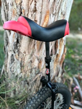Monociclo Monty Trial Negro/Rojo