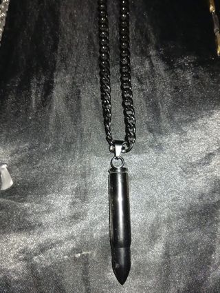 Collar de oro y plata con colgantes 20€ cada uno