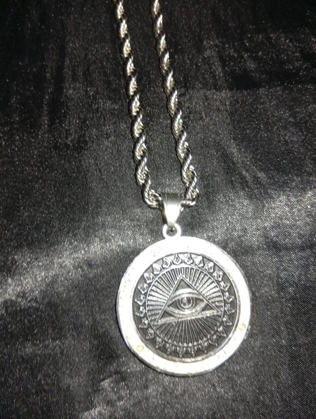 Collar de oro y plata con colgantes 20€ cada uno