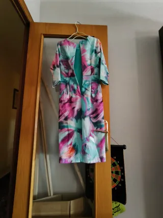 Vestido estampado multicolor.