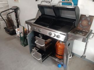 Barbacoa Leroy Merlin Metal Negra y Plateada