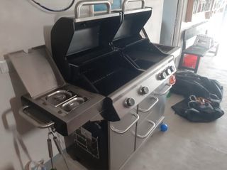 Barbacoa Leroy Merlin Metal Negra y Plateada
