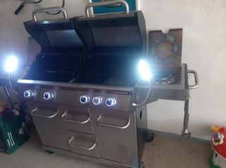 Barbacoa Leroy Merlin Metal Negra y Plateada