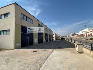 Nave industrial en venta en Barrio Torrero en Zaragoza