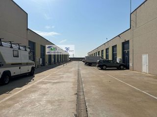 Nave industrial en venta en Barrio Torrero en Zaragoza
