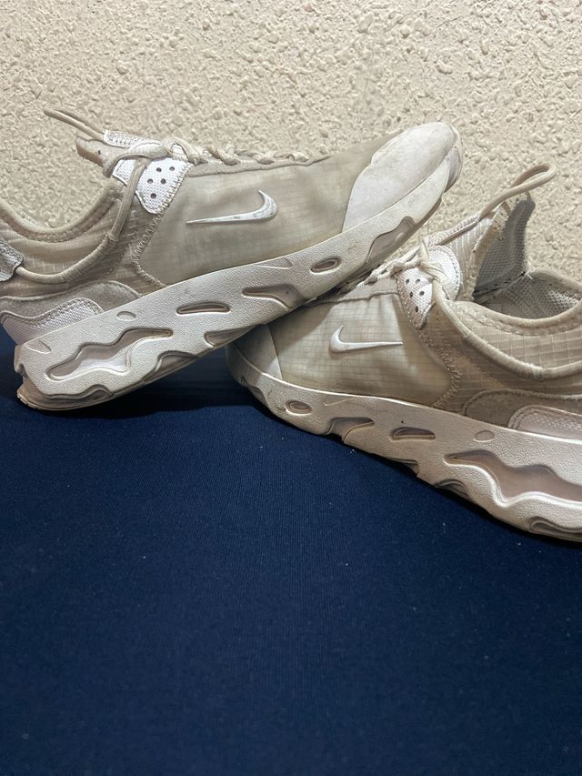 Nike React Live Beige/Blanco