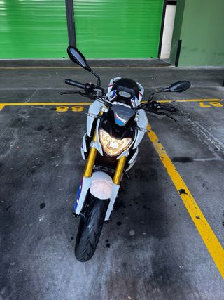 BMW G 310 R Blanca