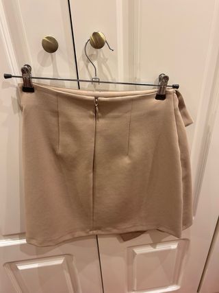 Falda Zara marrón con cadena