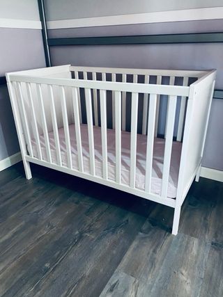 Cuna con colchon Ikea