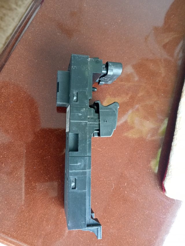 Mando elevalunas Golf 4