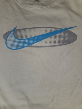 Camiseta Nike talla 13 a 15 años
