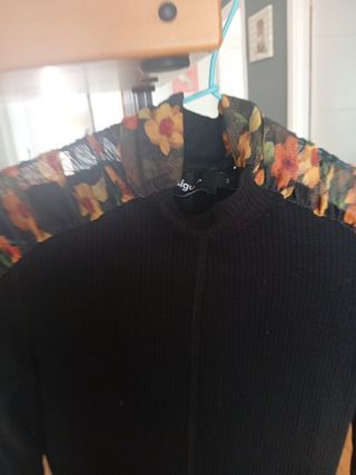 Jersey Desigual Negro con Flores