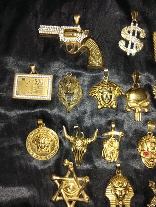 Colgante de oro y plata 10€ cada uno
