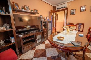 Casa adosada en venta en Linares