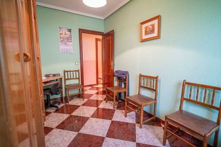 Casa adosada en venta en Linares