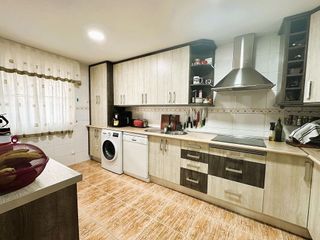 Casa adosada en venta en Loeches