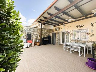 Casa adosada en venta en Loeches
