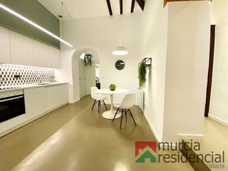 Piso en alquiler en Centro en Murcia