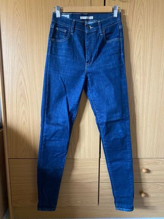 Pantalones vaqueros levis