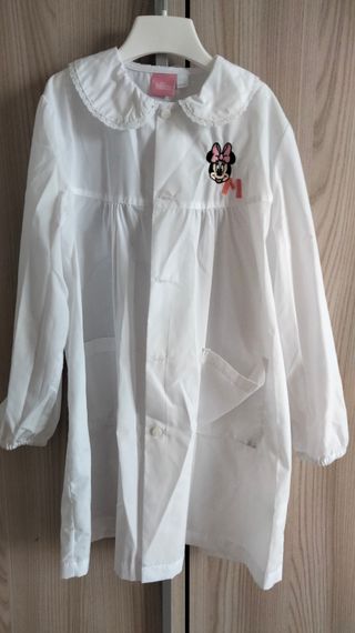 Grembiule bianco femmina disney6/7 anni