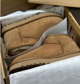 Botas UGG Beige/Marrón Talla [Talla]