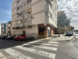 Local comercial en venta en Los Ángeles - Cruz de Caravaca en Almería
