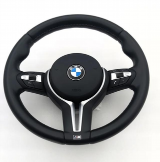 volante BMW en perfecto estado
