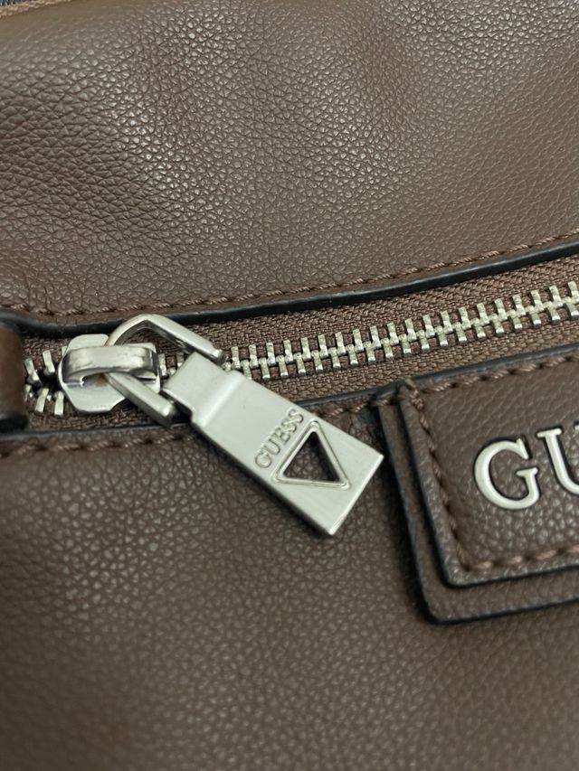 Bandolera Guess Marrón