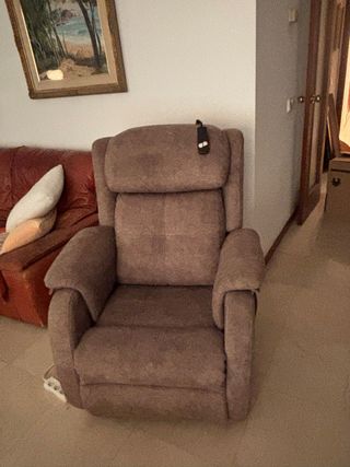 Sedia reclinabile per anziani
