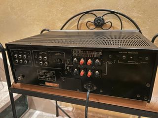 Amplificador Hitachi HA-330