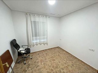 Piso en alquiler en Sector V en Elche