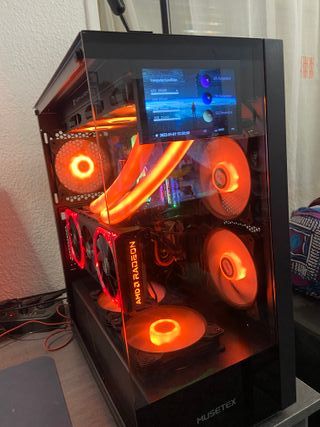 PC i7 8Gb GRAFICA VEGA56 32Gb RAM GAMING