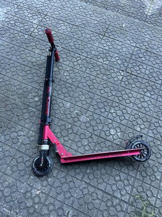 Patinete scooter niña/o y casco